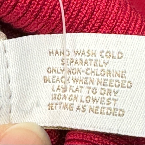 NWT Chicos Silk Blend Turtleneck Sweater size 0/small - Picture 9 of 11